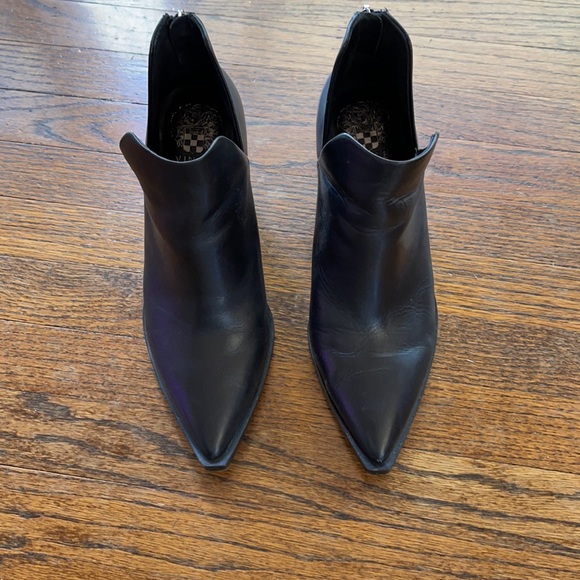 Vince Camuto Shoes - Vince camuto booties Size 8